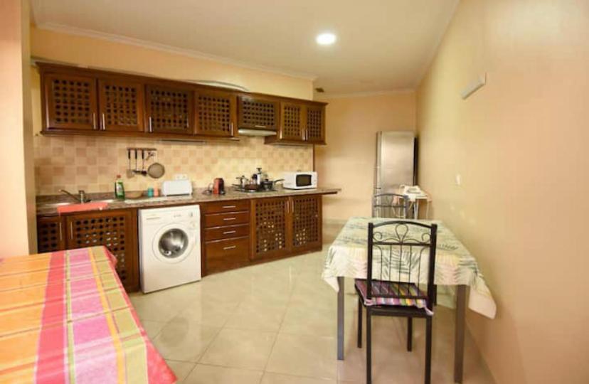 Appartement Elegant Et Climatise Au Centre Avec Terrasse - Proche Plage Et Attractions ! タンジェ エクステリア 写真