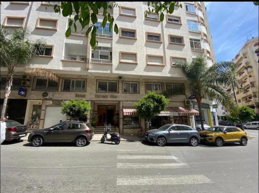 Appartement Elegant Et Climatise Au Centre Avec Terrasse - Proche Plage Et Attractions ! タンジェ エクステリア 写真