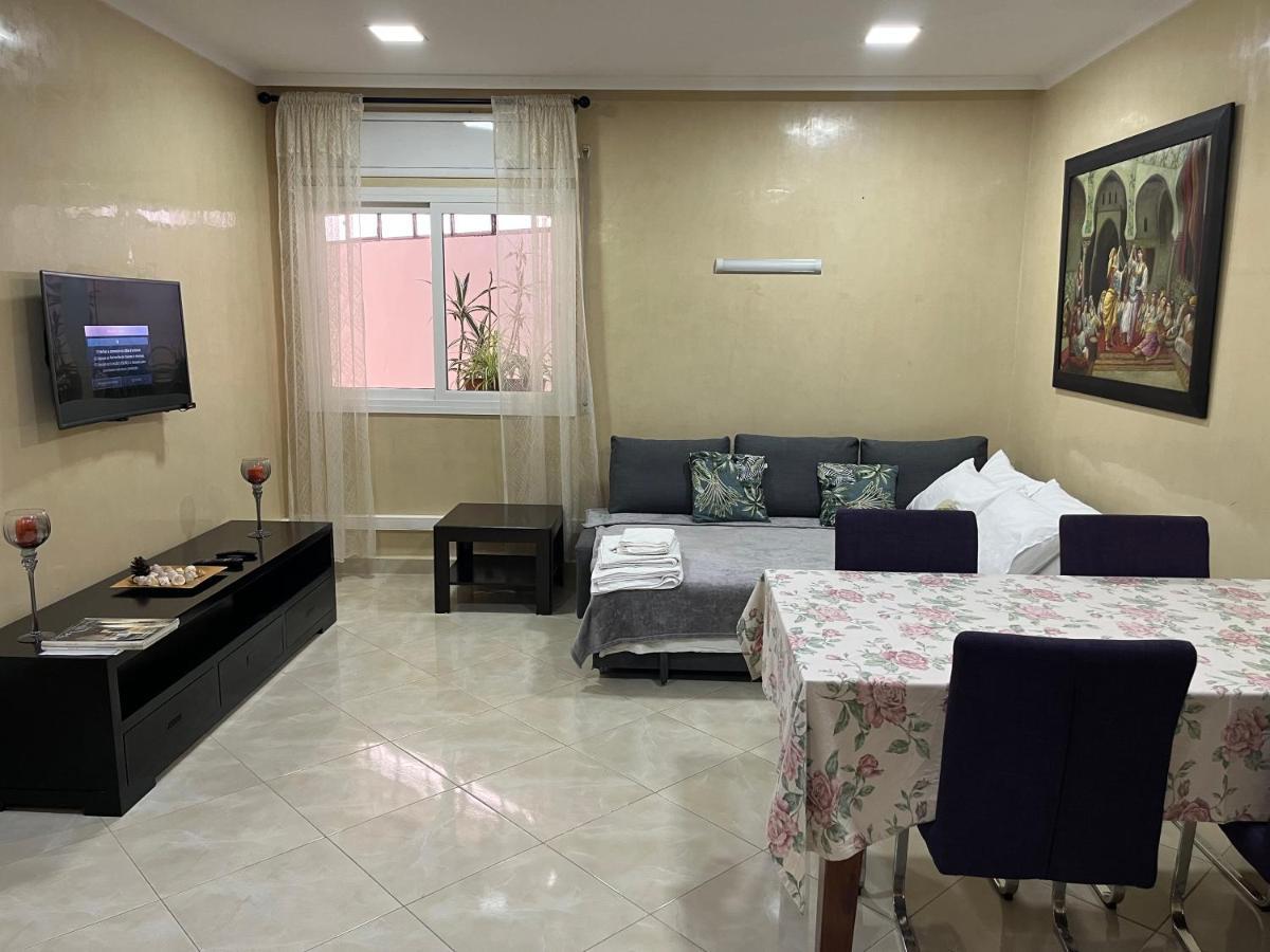 Appartement Elegant Et Climatise Au Centre Avec Terrasse - Proche Plage Et Attractions ! タンジェ エクステリア 写真